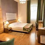 호텔 바티야니 카스텔리잘로 4*