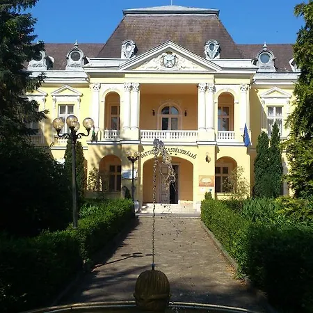 酒店 包贾尼城堡酒店 4*