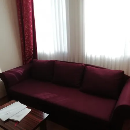 包贾尼城堡酒店