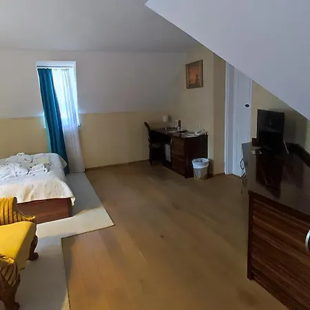 包贾尼城堡酒店 酒店