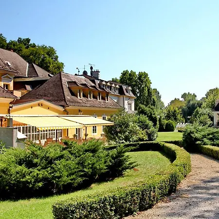Hotell Batthyany Kastelyszallo