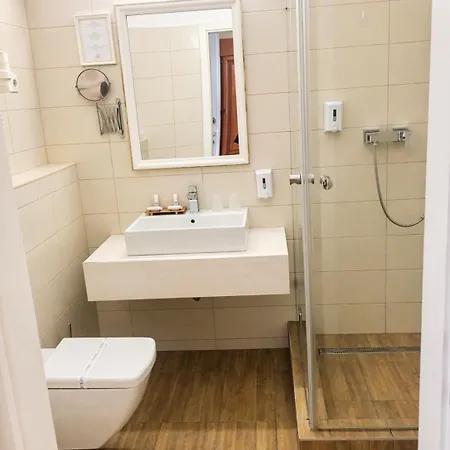 Batthyany Kastelyszallo Hotel 4*