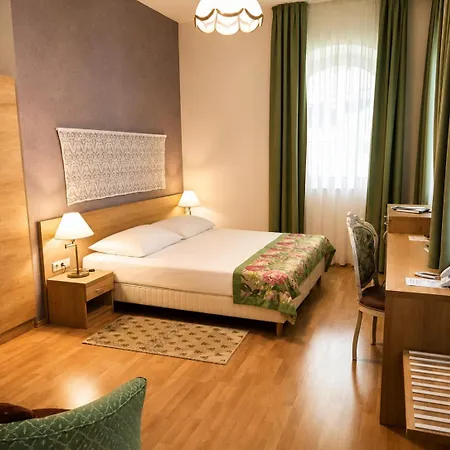 Hotel Batthyany Kastelyszallo 4*