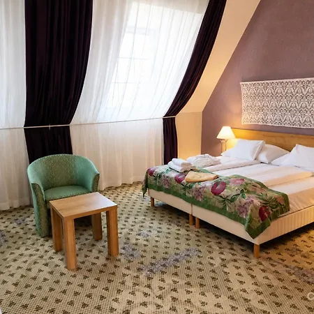 Hotel Batthyany Kastelyszallo