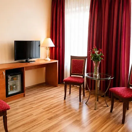 Batthyany Kastelyszallo Hotel