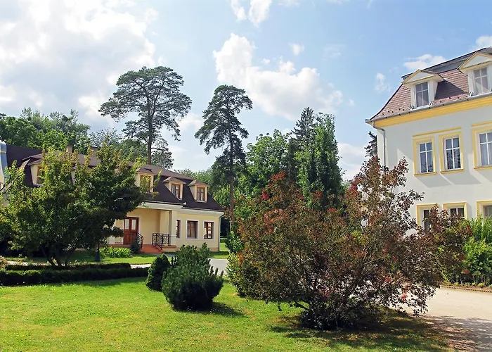Batthyány Kastélyszálló Hotel 4*