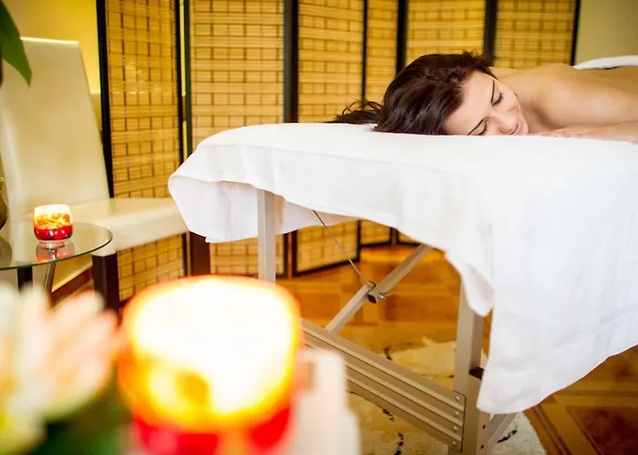 Batthyány Kastélyszálló Hotel 4*