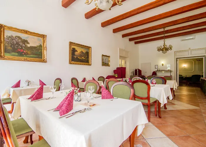 Batthyány Kastélyszálló Hotel